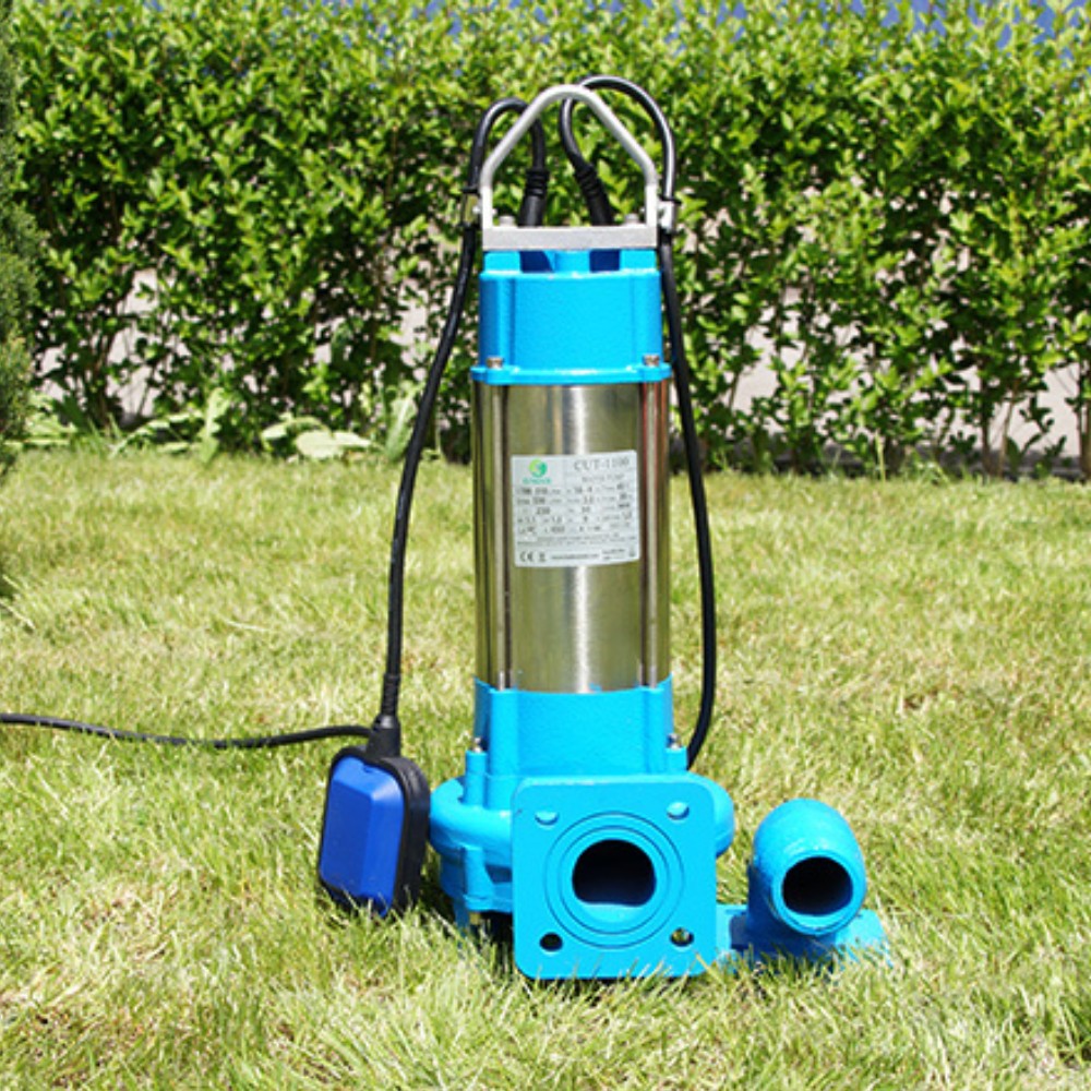 Submersible sewage pump with Gmax Cut blade
